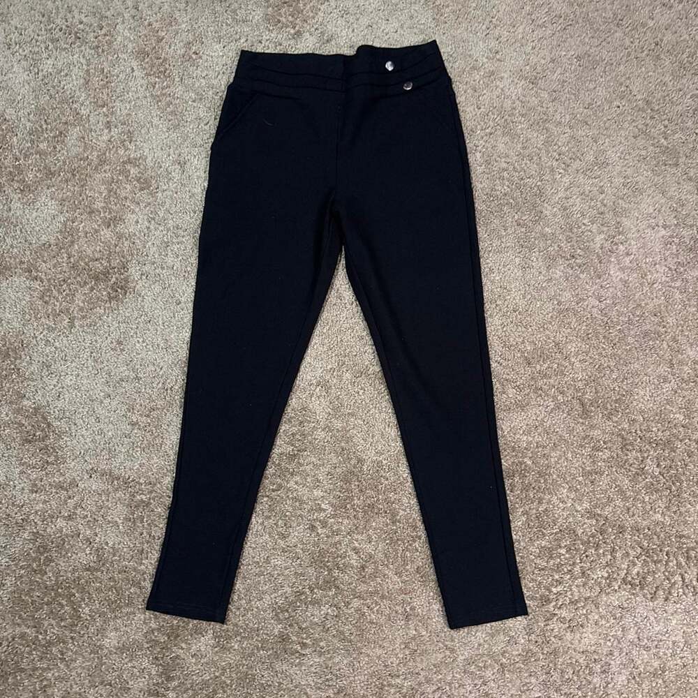 Black high waisted skinny leggings with